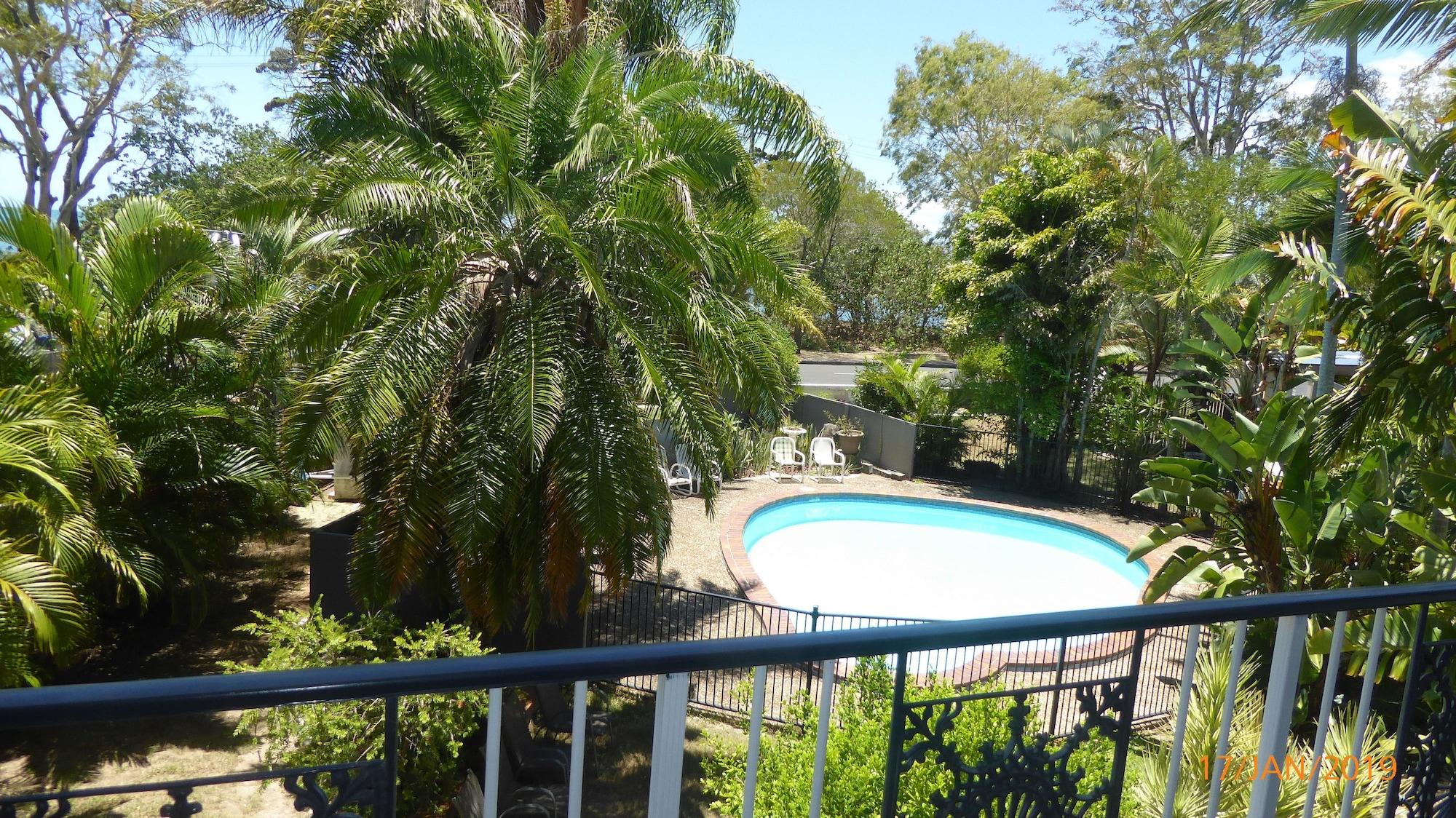 הרווי ביי Tower Court Motel - Adults Only Haven מראה חיצוני תמונה