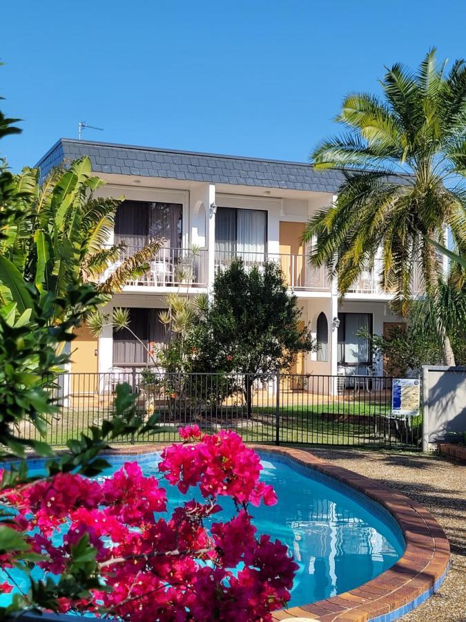 הרווי ביי Tower Court Motel - Adults Only Haven מראה חיצוני תמונה